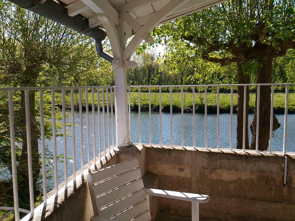 Le Gue Renard-Un Balcon Sur La Charente Villa Jarnac Exteriör bild